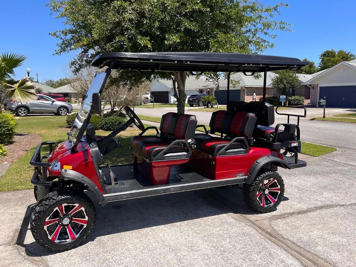 Holiday home Heated Pool And Golf Cart, Walk To Beach! Best Deal! Destin