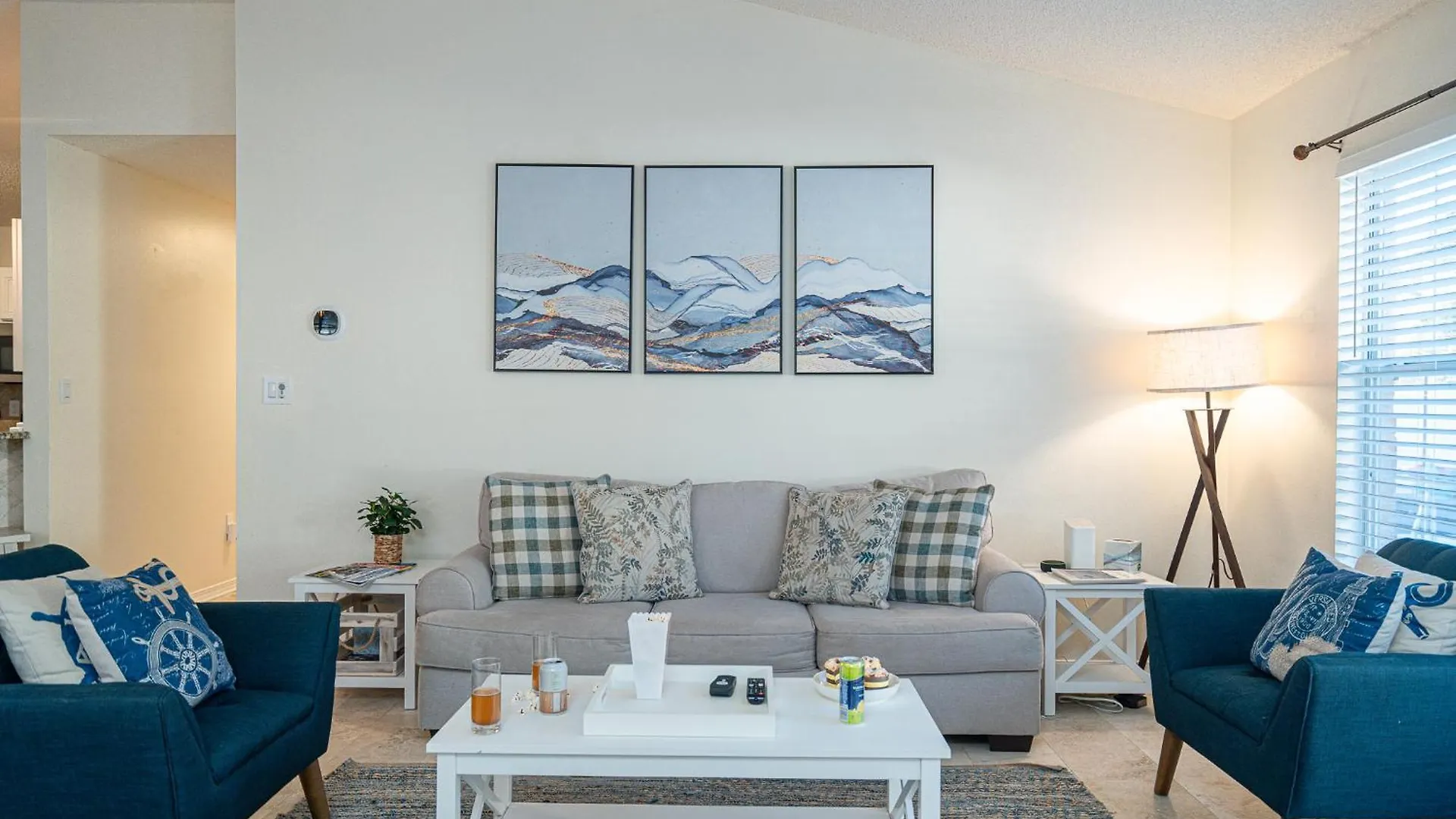 Heated Pool And Golf Cart, Walk To Beach! Best Deal! Destin