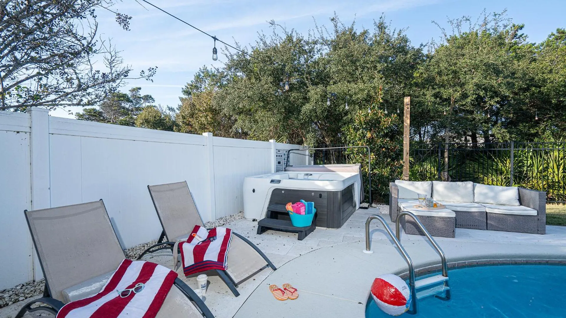 Heated Pool And Golf Cart, Walk To Beach! Best Deal! Destin 0*,  United States